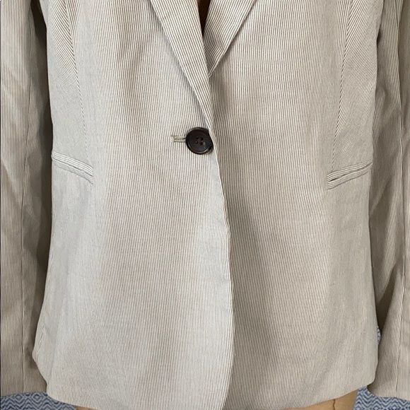 Banana Republic Pinstripe Blazer - Picture 3 of 11
